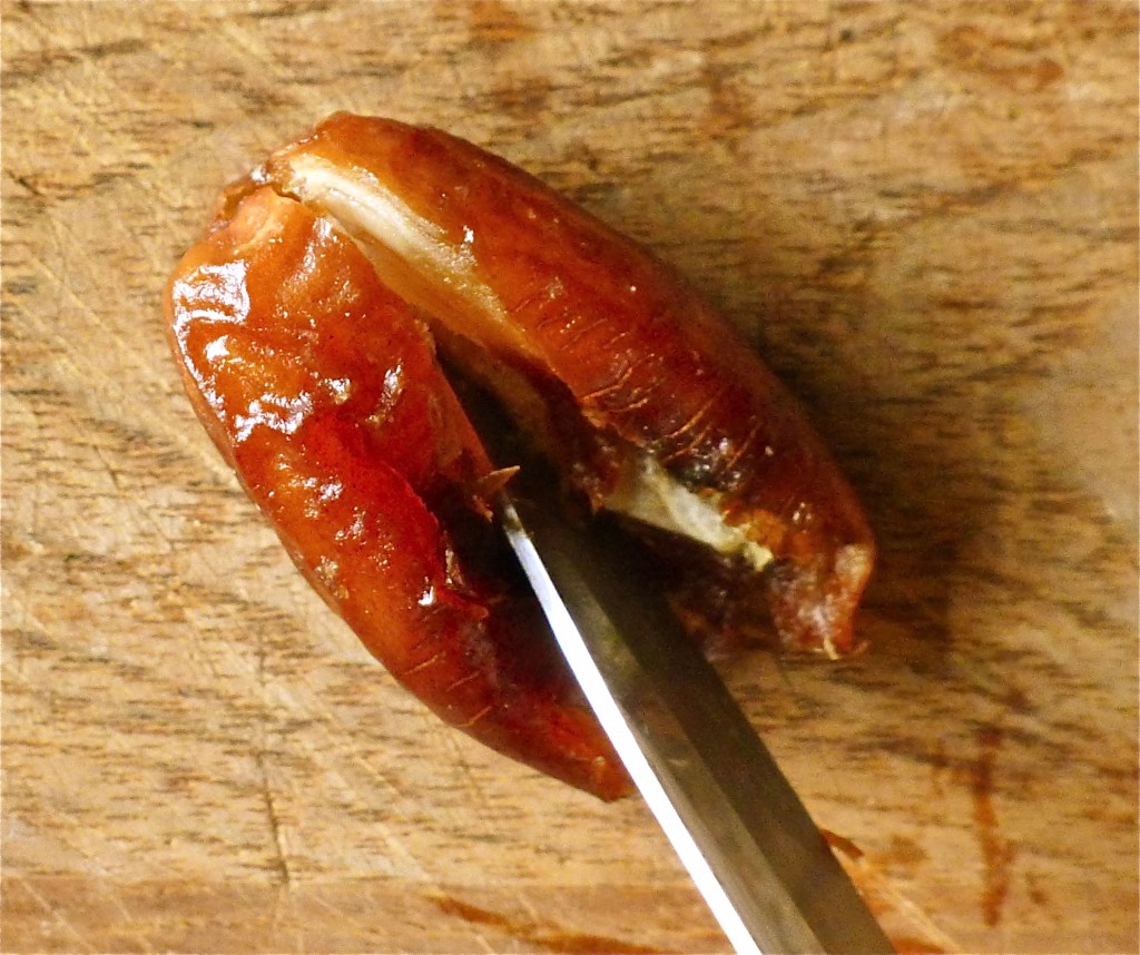 bacon-stuffed-with-goat-cheese-and-pecans-date