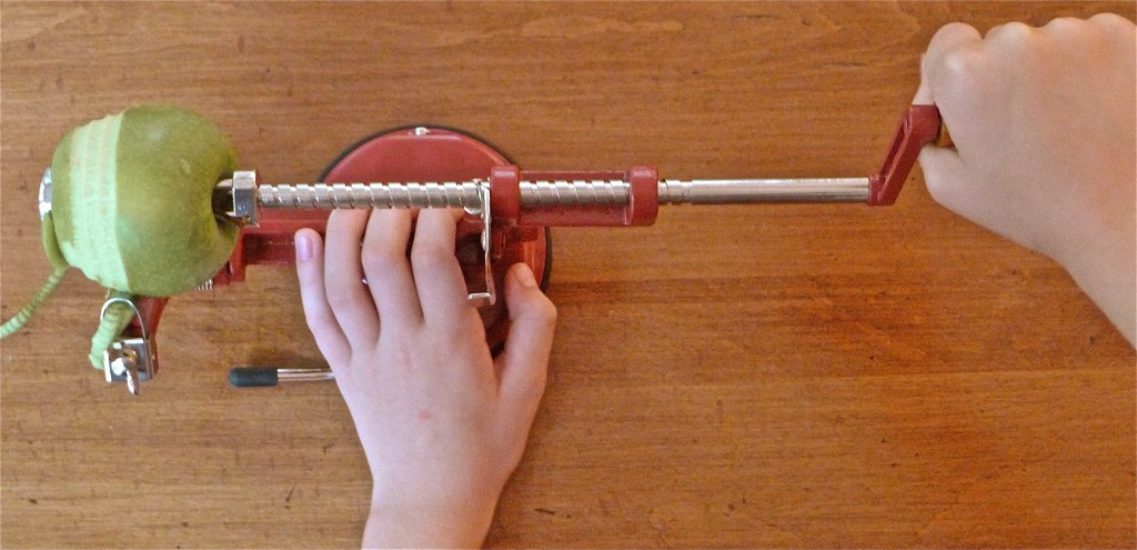 apple-flaugnard-kids-peel